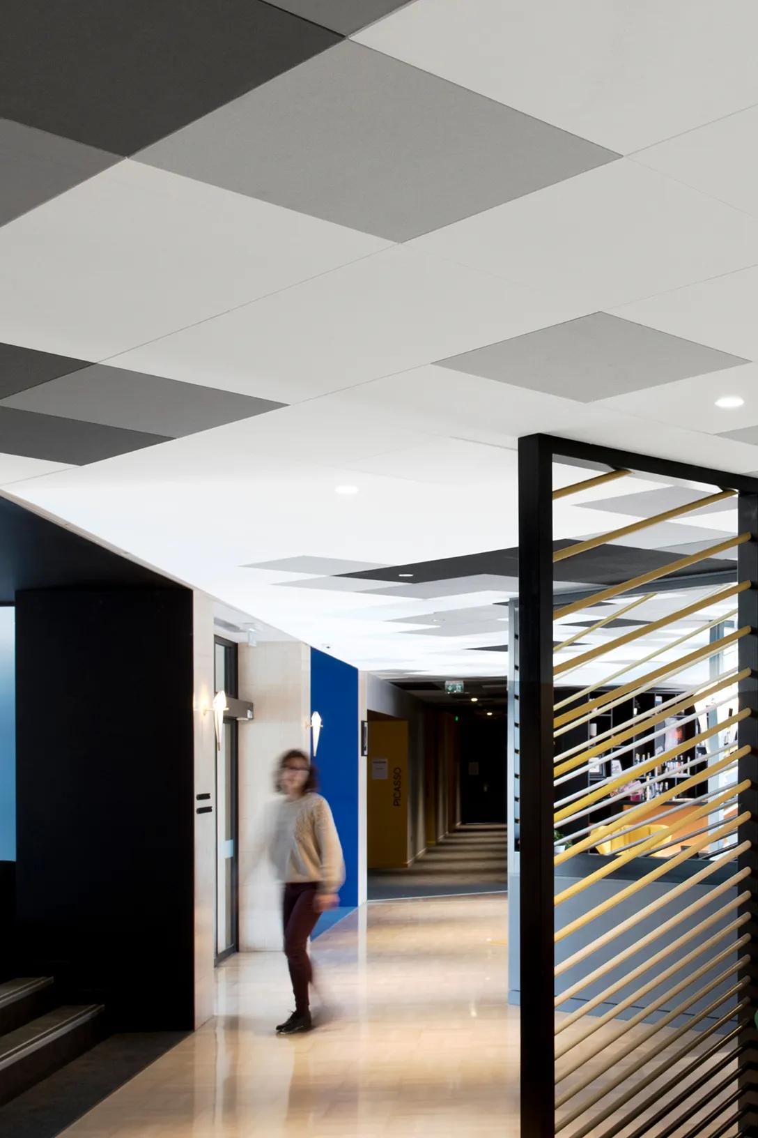 Hôtel Mercure Hyères Centre Lobby Design | Case Studies