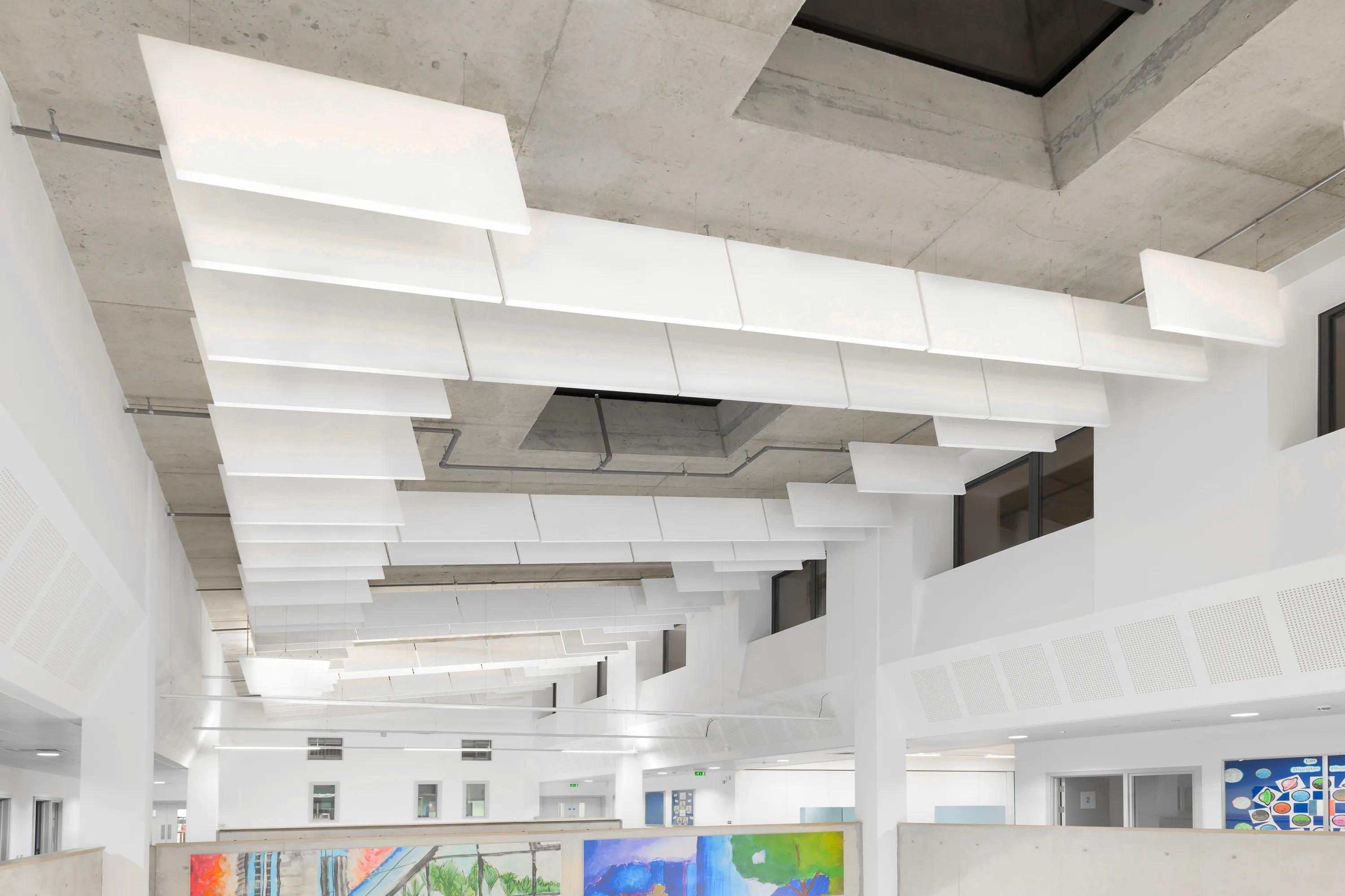 Baffle ceiling at Phoenix Academy, UK, Telford, 2,000m2, Seymour Harris, Kier Construction, Phoenix Academy, Global Contract Interiors Ltd., Simon Jones, White, Rockfon Contour, Suspended, Baffles