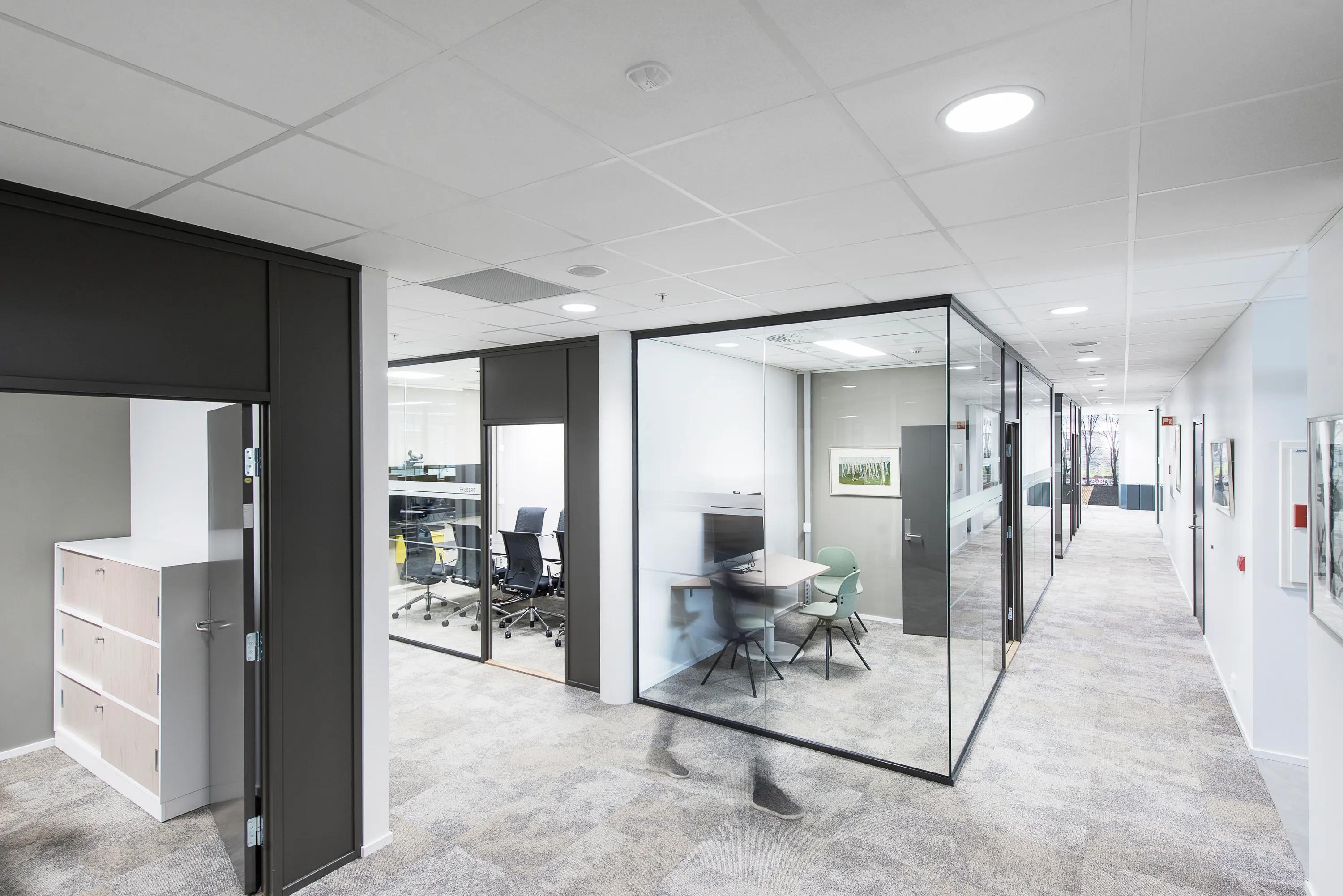 Rockfon Sonar® | White Acoustic Ceiling Tiles