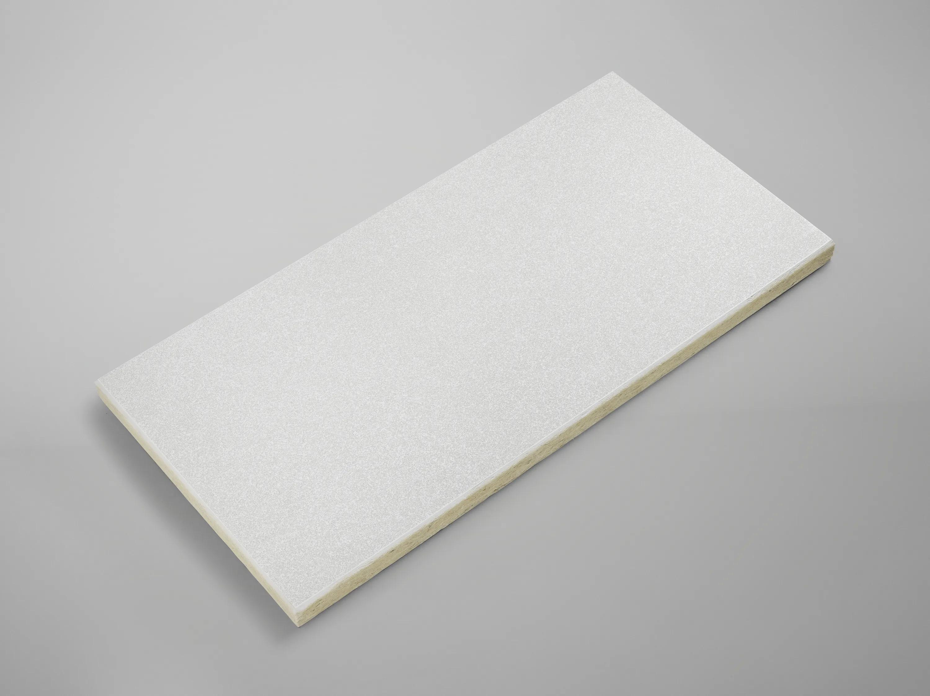 Rockfon® Facett Brilliant | Hochwertige Tiefgaragendämmung