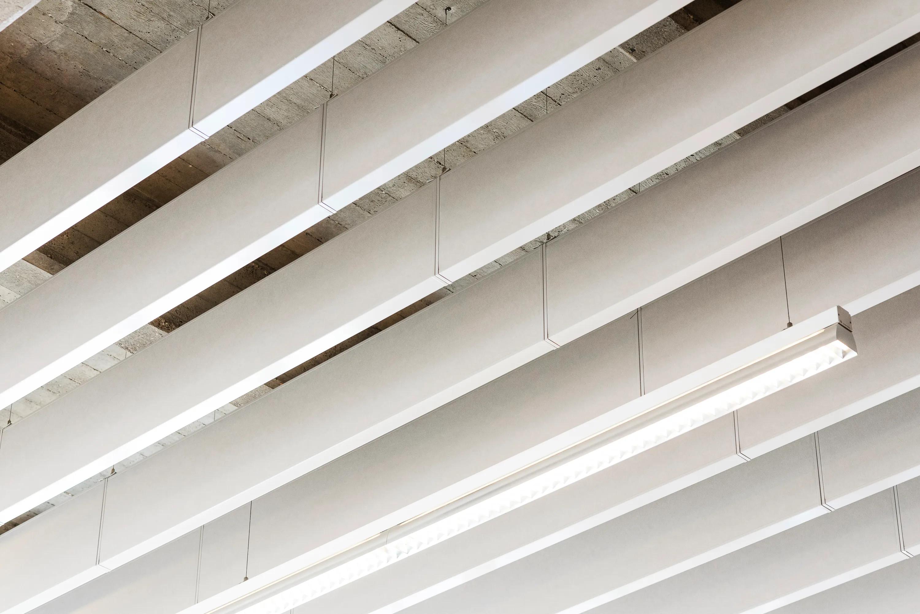 Rockfon® Universal Baffle | Framed Acoustic Ceiling Baffles