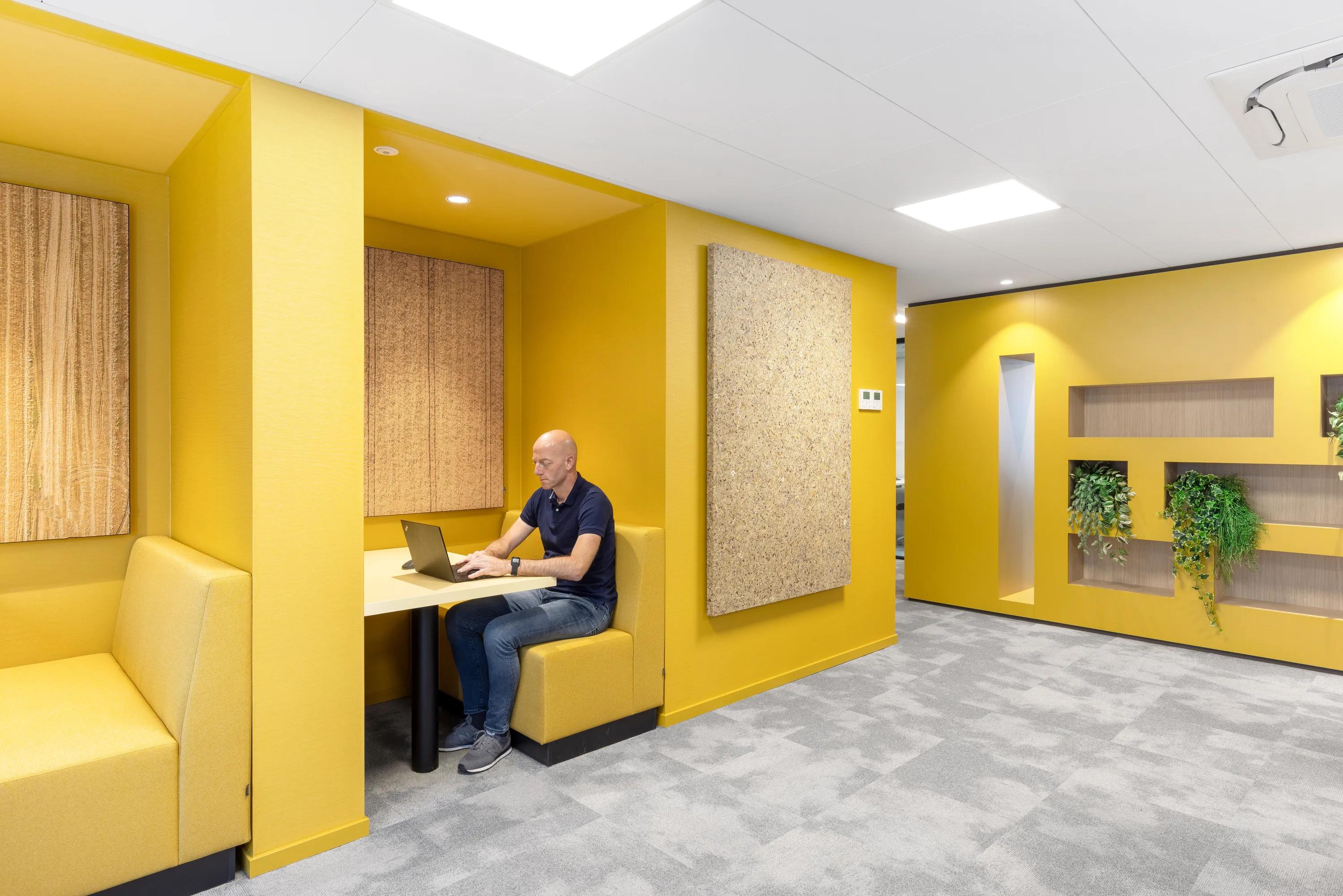 Detail view of Rockfon acoustic floating ceiling panels and suspending ceiling clouds or islands.