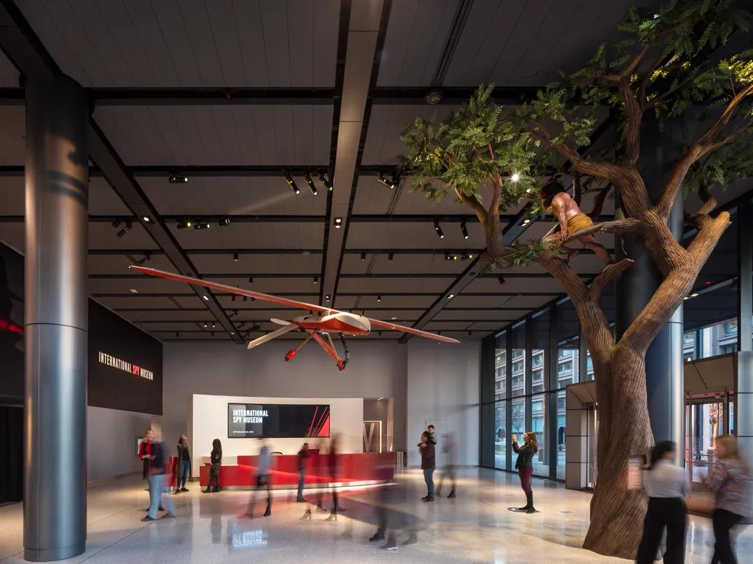 NA, Color-All CDX (X-Edge) 2x8 in Anthracite, Lobby, Leisure, The Spy Museum™, Rogers Stirk Harbour + Partners