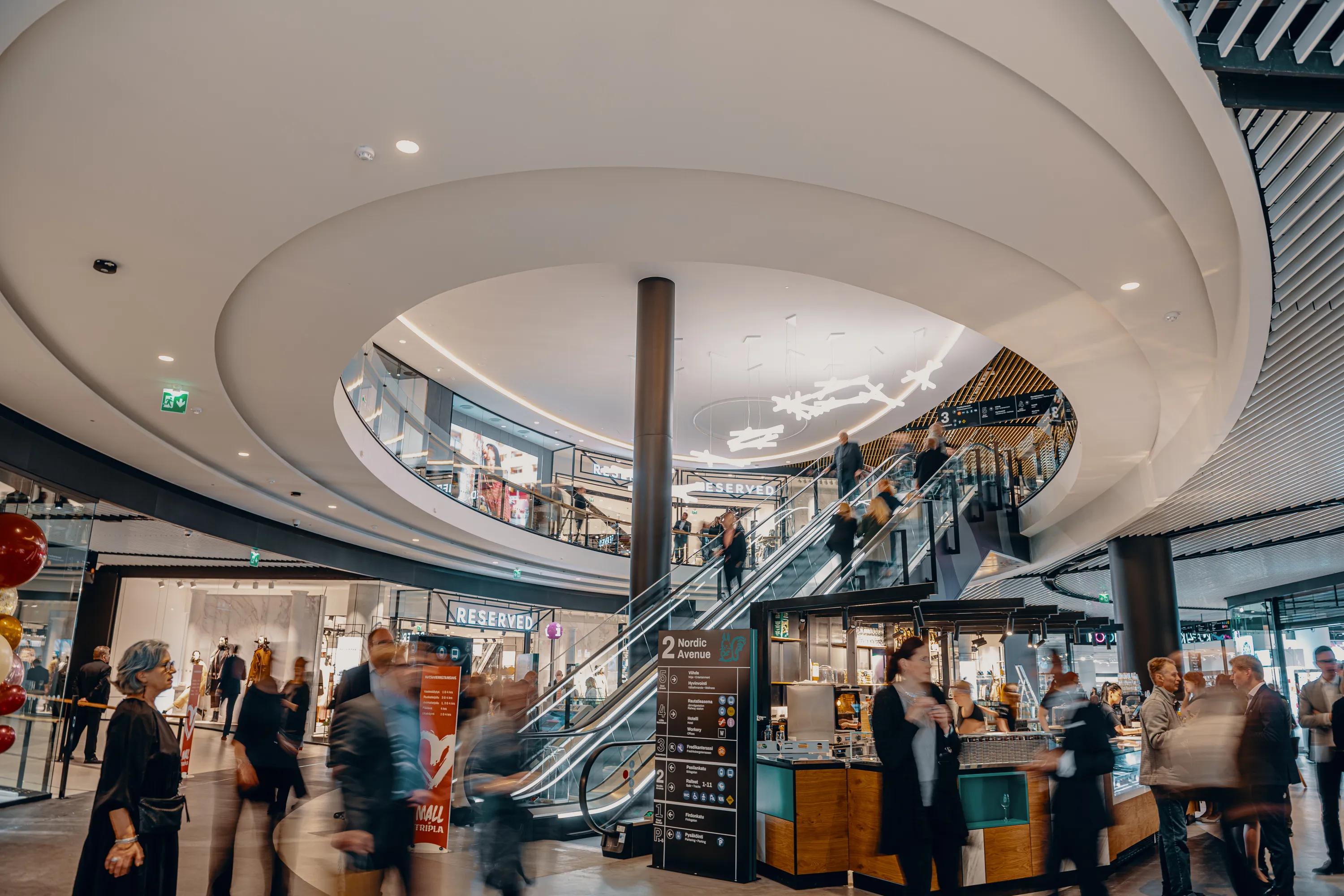 A department store with Rockfon Mono Acoustic for noise control.