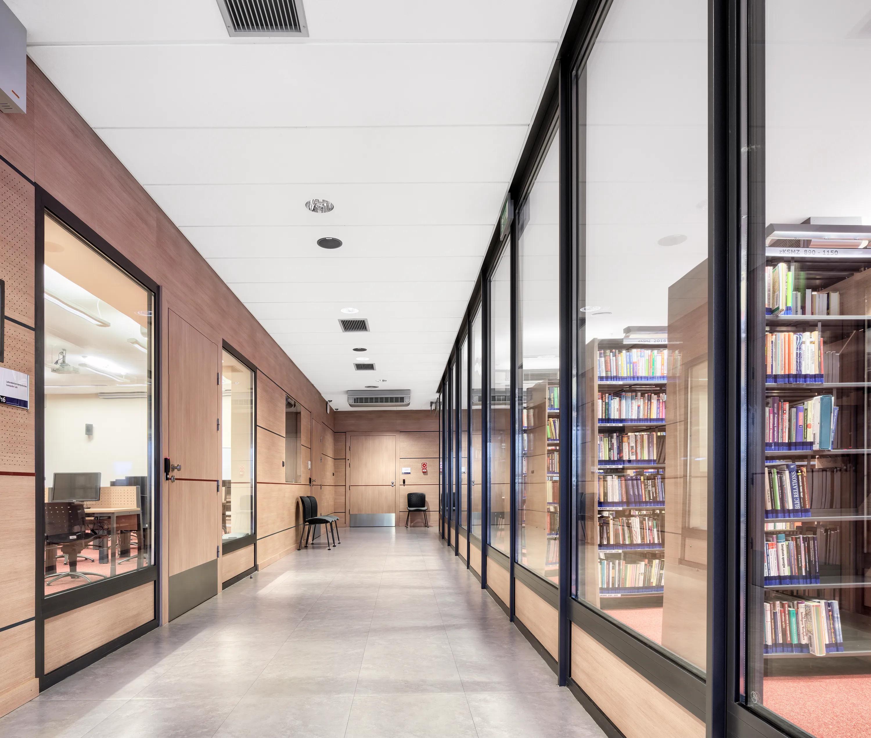 Rockfon Sonar® dB 46 | Sound Insulating Acoustic Ceiling Tiles