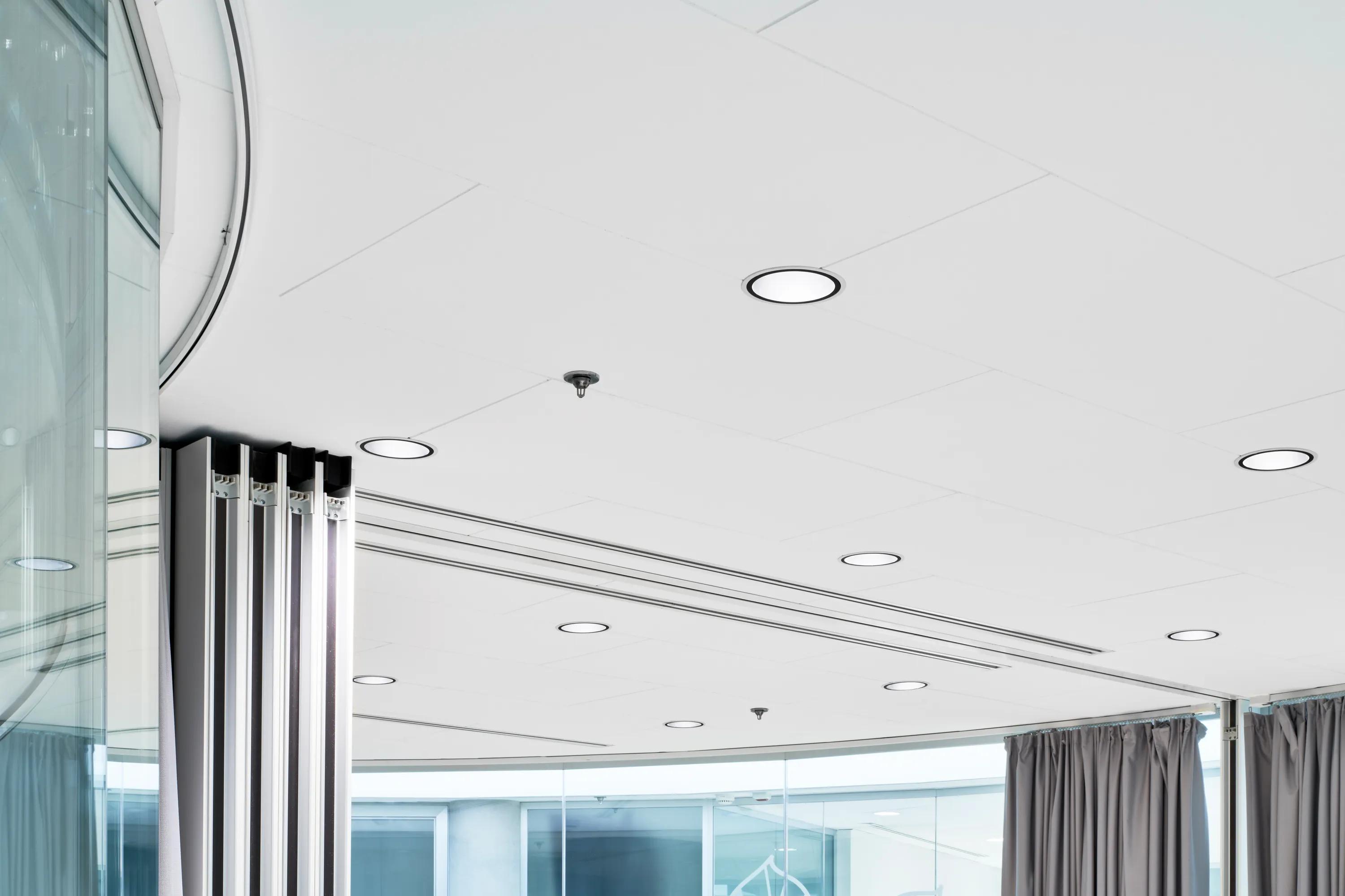 Rockfon Blanka® dB 35 | Sound Insulating Acoustic Ceiling Tiles
