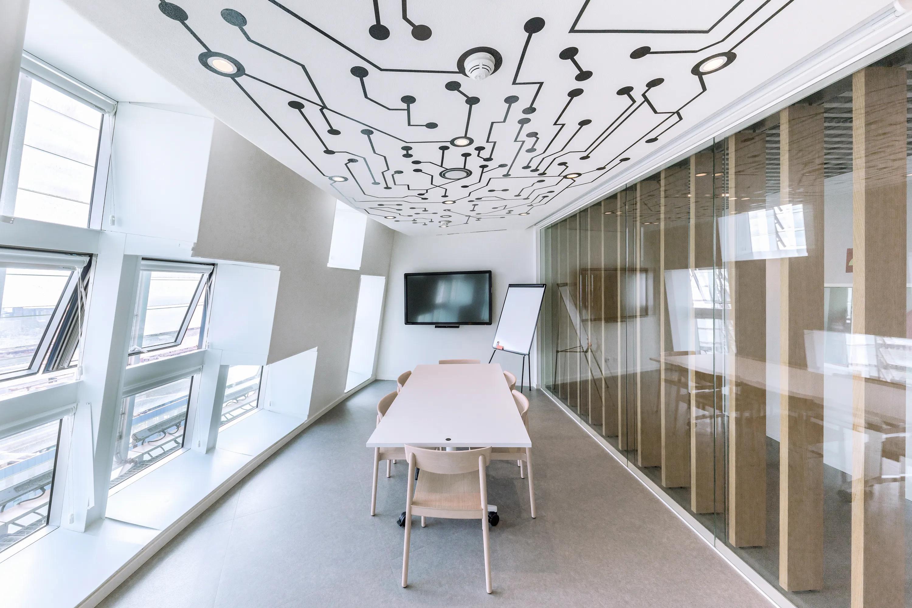 Meeting Room in COWORKING LOOM GLÒRIES in Barcelona Spain with Rockfon Mono Acoustic TE-Edge