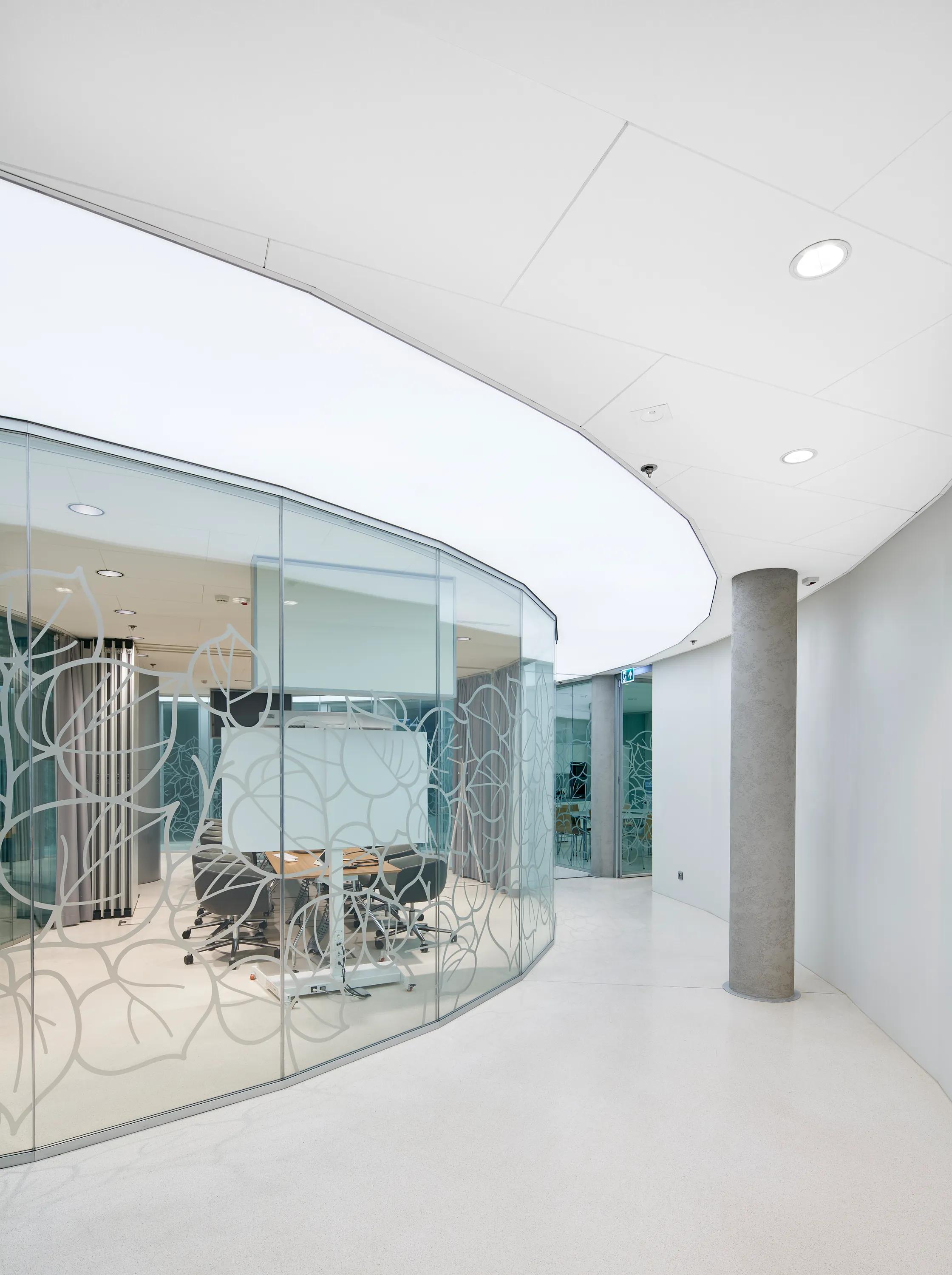 A Rockfon Chicago Metallic suspended ceiling grid.