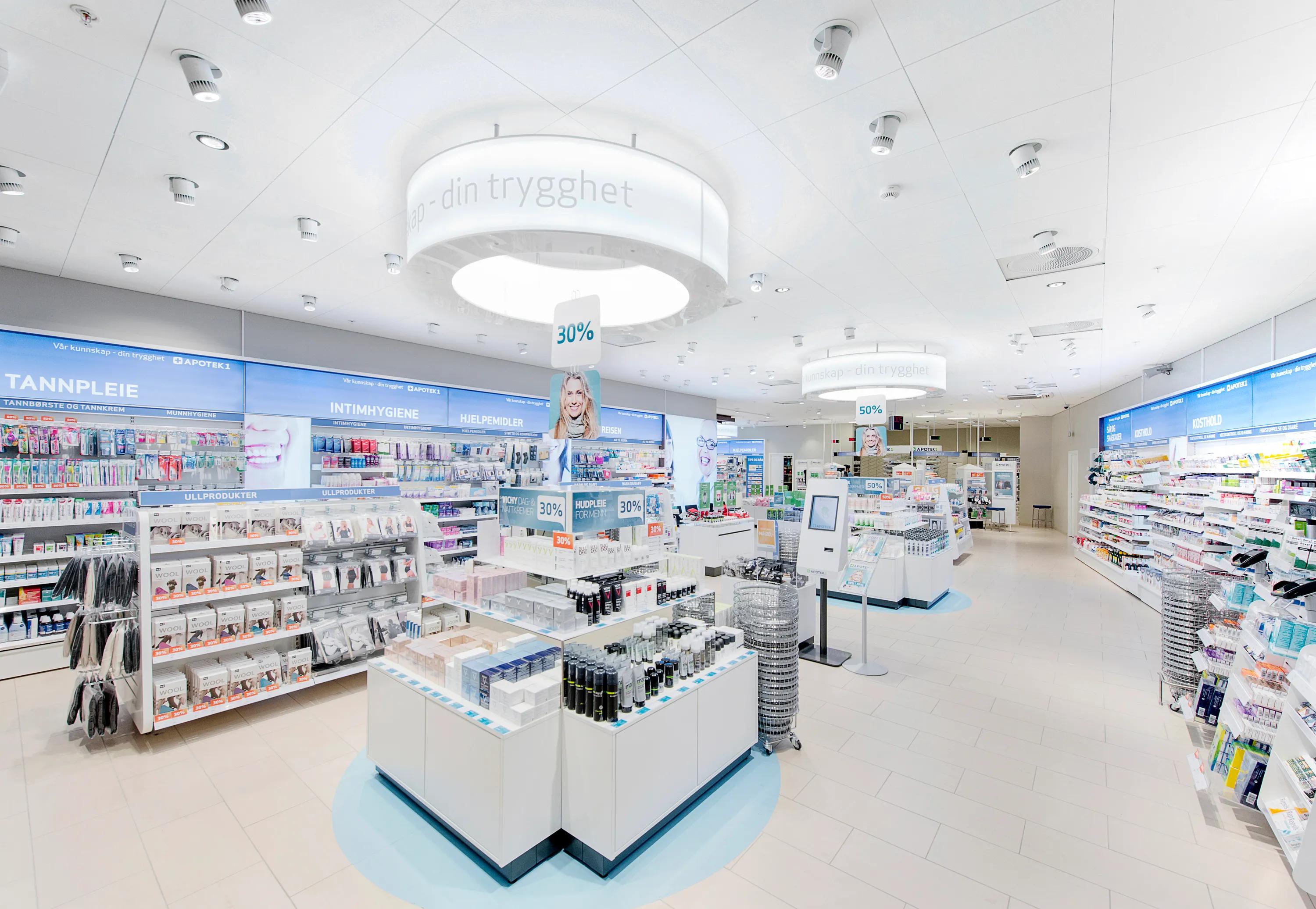 A boutique store and showroom with Rockfon Mono Acoustic for noise control.