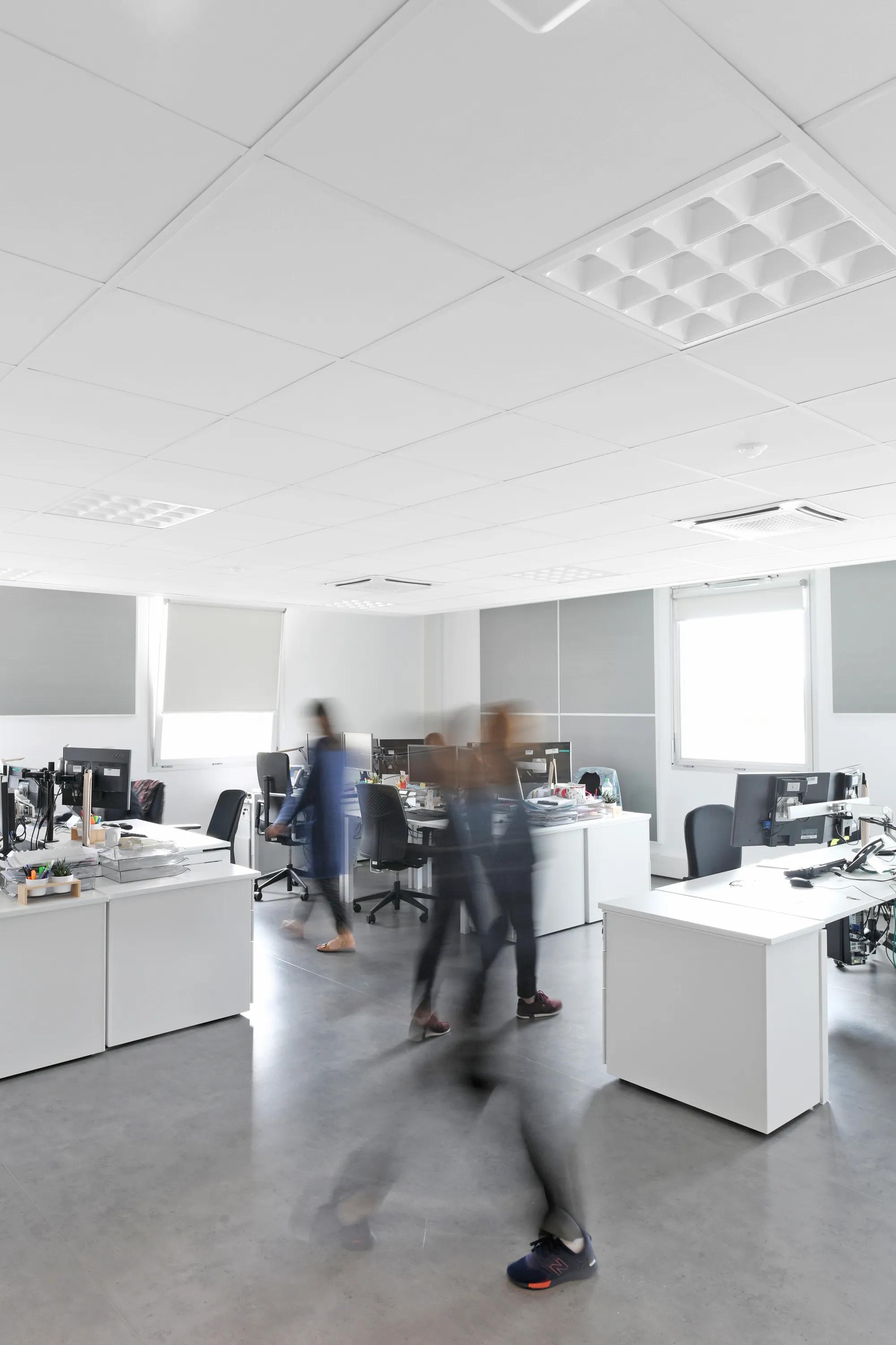 Rockfon Blanka® dB 41 | Sound Insulating Acoustic Ceiling Tiles